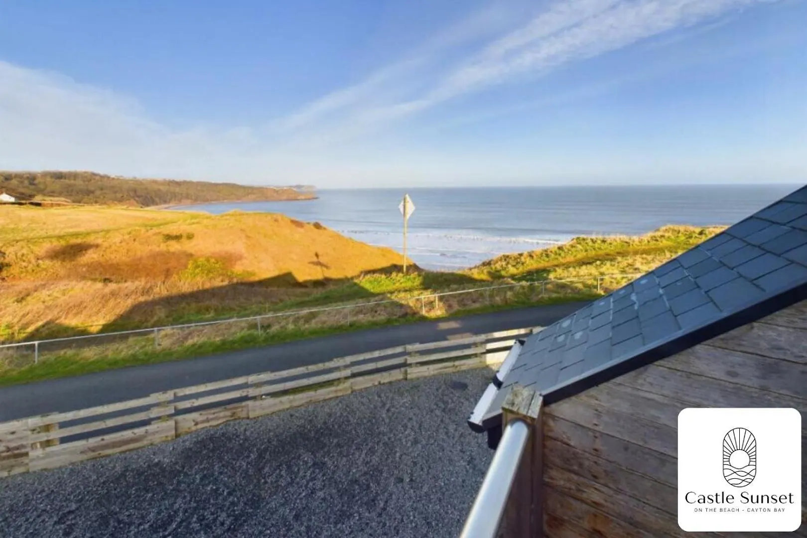 Vila Luxury 4-Bedroom Beachfront Home With Hot Tub & Games Room Cayton