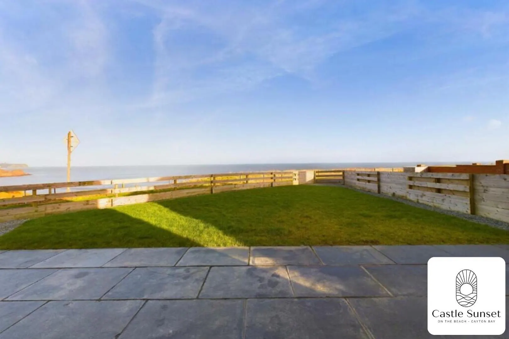 Vila Luxury 4-Bedroom Beachfront Home With Hot Tub & Games Room Cayton Velká Británie