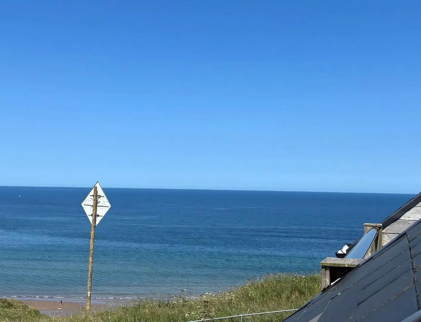 Vila Luxury 4-Bedroom Beachfront Home With Hot Tub & Games Room Cayton